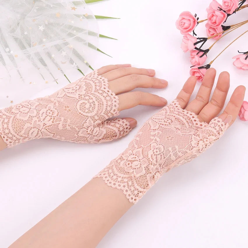 1 Pair Fingerless Lace Gloves